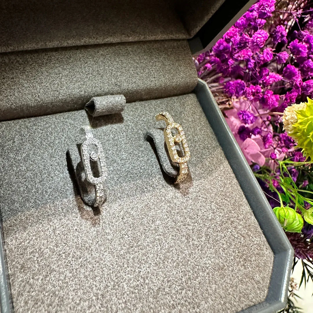 Роскошные ювелирные изделия из цельного серебра S925 с цирконом, блестящий толстый юбилейный комплект, французские серьги, подходят для женщин и девочек в качестве подарка
Роскошные ювелирные изделия из цельного серебра S925 с цирконом, блестящий толстый юбилейный комплект, французские серьги, подходят для женщин и девочек в качестве подарка