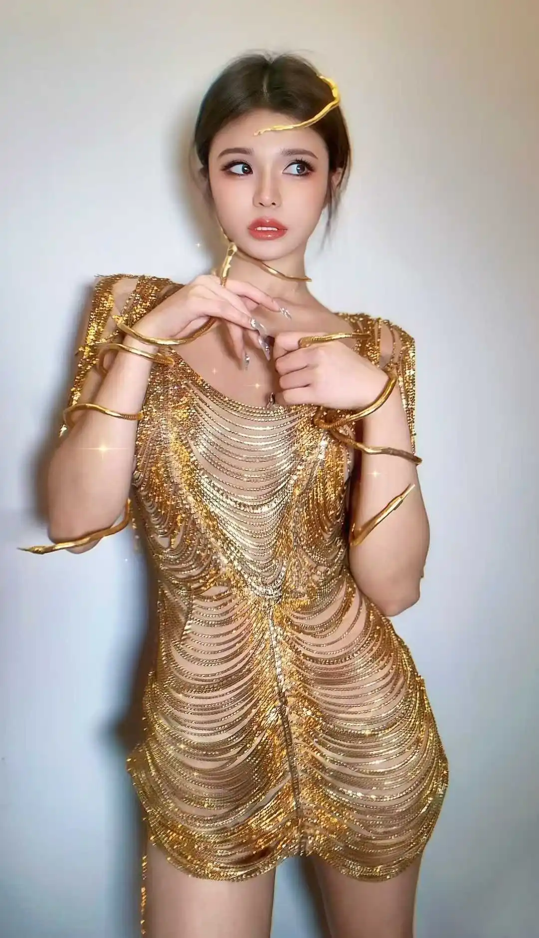 Women Gold Shinning Drill Chain Short Dress For Club Night Outfit Birthday Party Evening Prom Dressy 2026 Drag Queens
Women Gold Shinning Drill Chain Short Dress For Club Night Outfit Birthday Party Evening Prom Dressy 2026 Drag Queens