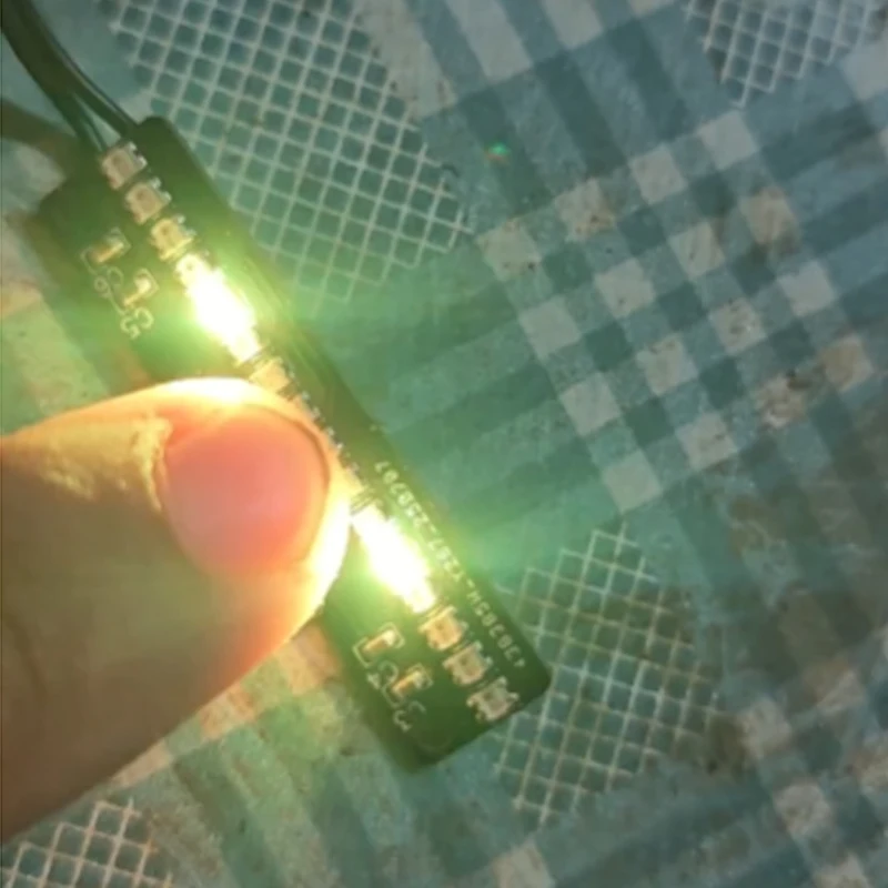 Model Car Flowing Tail Lights New Upgraded Drone Lights for 1/10 1/18 RC Crawler Car Traxxas TRX4 Defender AXIAL SCX10 RC4WD DIY
Model Car Flowing Tail Lights New Upgraded Drone Lights for 1/10 1/18 RC Crawler Car Traxxas TRX4 Defender AXIAL SCX10 RC4WD DIY