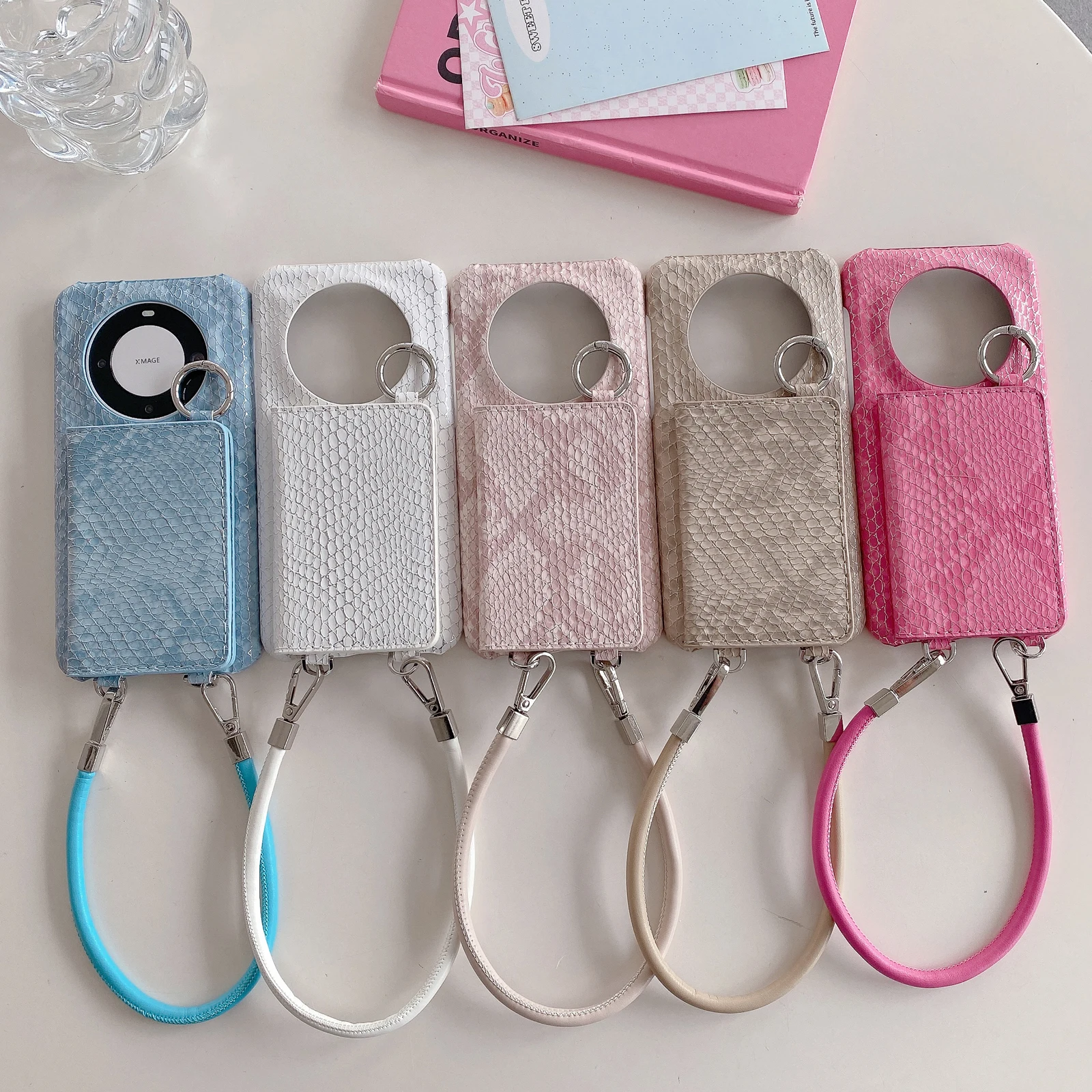 Snakeskin Grain Leather Mirror Card Holder Wallet Case For Huawei Mate 70 Pro Mate 60 Pura 70 Pro, Kickstand Cover with Lanyard
Snakeskin Grain Leather Mirror Card Holder Wallet Case For Huawei Mate 70 Pro Mate 60 Pura 70 Pro, Kickstand Cover with Lanyard