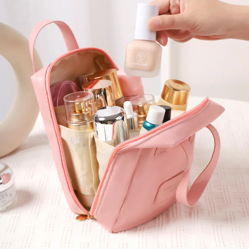 Portable Travel Large Capacity Cosmetic Bag Leather Toiletry Bag with Handle Organizer Multifunctional Waterproof Makeup Bag
Portable Travel Large Capacity Cosmetic Bag Leather Toiletry Bag with Handle Organizer Multifunctional Waterproof Makeup Bag