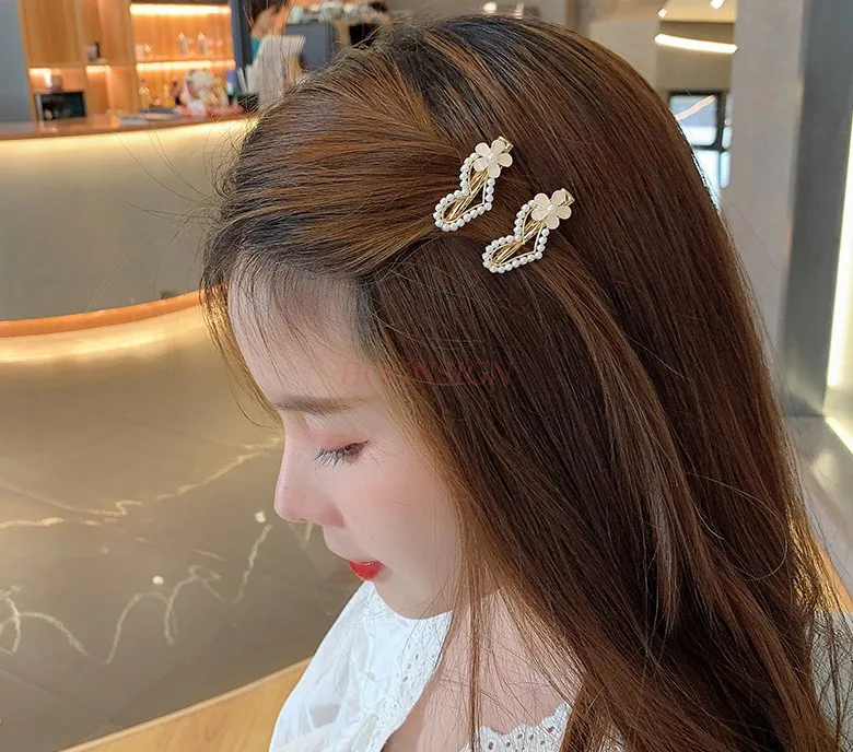 2pcs The new hairpin is small and exquisite, with a girl's love side clip and headwear hairpin
2pcs The new hairpin is small and exquisite, with a girl's love side clip and headwear hairpin