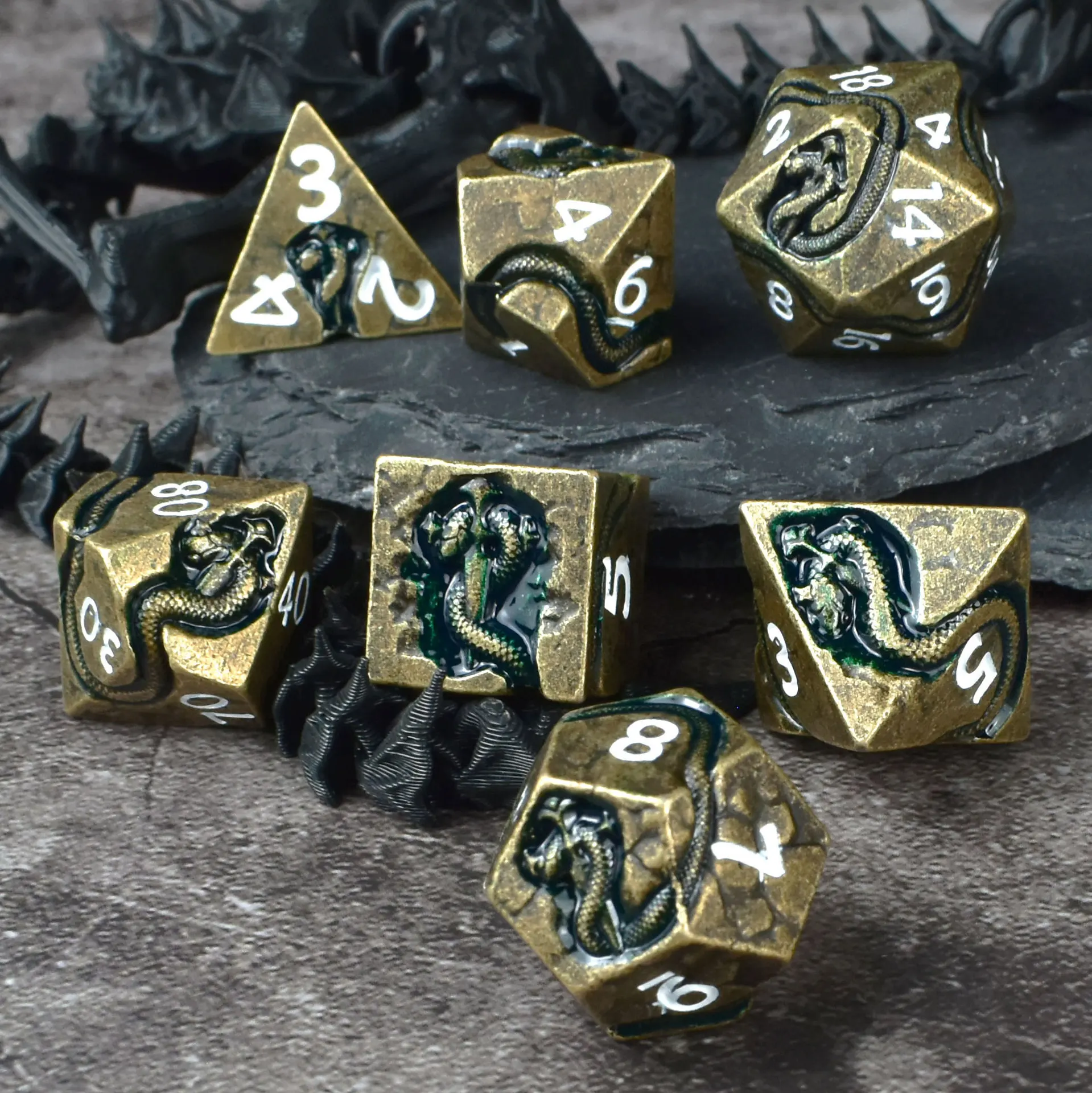 Green Western Dragon Dices Alloy Polyhedral D&D Dice Set for Dungeon & Dragon Tabletop RPG Games Metal Dice Set COC DND Cube
Green Western Dragon Dices Alloy Polyhedral D&D Dice Set for Dungeon & Dragon Tabletop RPG Games Metal Dice Set COC DND Cube