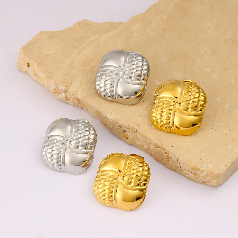 DIY accessories Geometric square rotating texture earrings stainless steel plated 18K gold stud earrings, high-end sense non-fad
DIY accessories Geometric square rotating texture earrings stainless steel plated 18K gold stud earrings, high-end sense non-fad