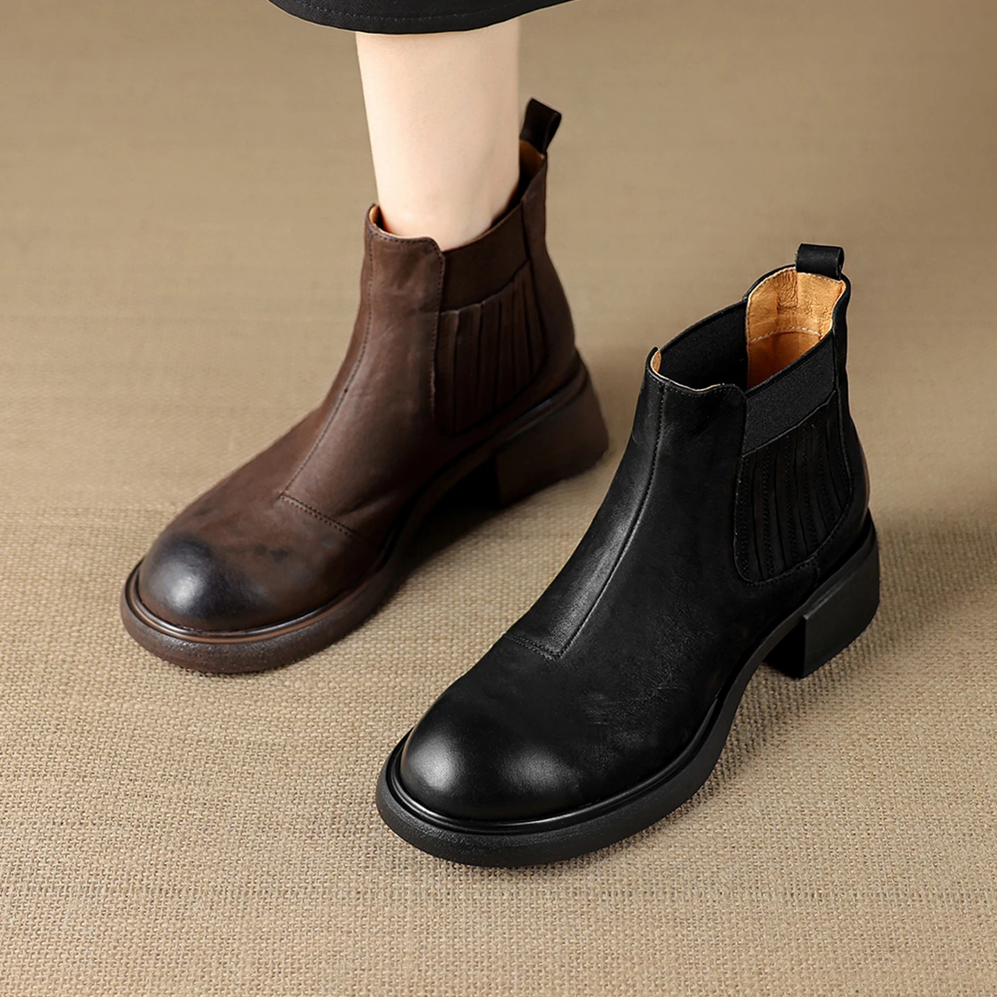 2026 new autumn winter women ankle boots natural leather plus size 22-25cm cowhide round toe thick heel chelsea boots fashion
2026 new autumn winter women ankle boots natural leather plus size 22-25cm cowhide round toe thick heel chelsea boots fashion