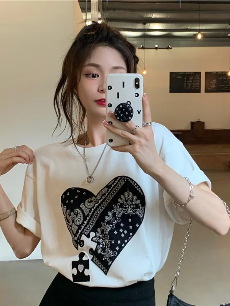 plus Size Women's T-Shirt Short Sleeve Loose Fit Heart And Walnut Flower Print Summer Top Korean Style Casual Wear for All Bo...
plus Size Women's T-Shirt Short Sleeve Loose Fit Heart And Walnut Flower Print Summer Top Korean Style Casual Wear for All Bo...