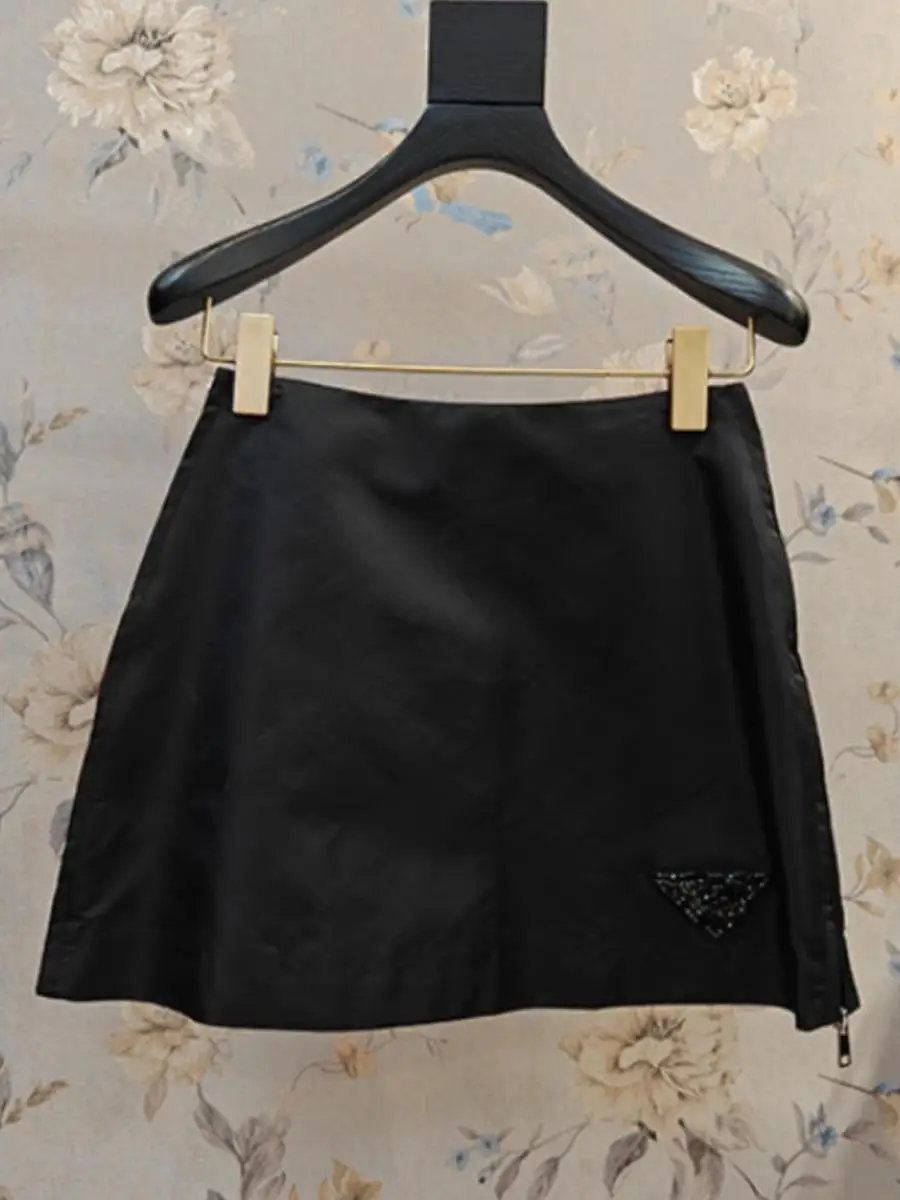 2025 Summer New Sle Bla Heavy Rhinestone A-Line Skirt High Waist Slimming Commute Women's Skirt Ele Personali
2025 Summer New Sle Bla Heavy Rhinestone A-Line Skirt High Waist Slimming Commute Women's Skirt Ele Personali