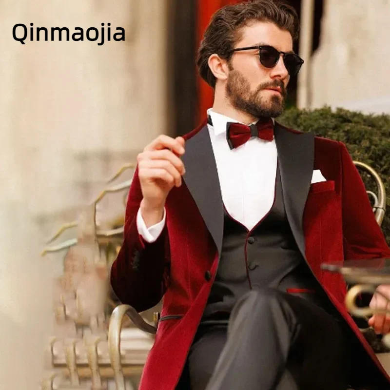 Chic Lapel One Button Male Suit Fashion Formal Prom Outfits Wedding Groom Tuxedo 3 Piece (Blazer+Vest+Pants) Costume
Chic Lapel One Button Male Suit Fashion Formal Prom Outfits Wedding Groom Tuxedo 3 Piece (Blazer+Vest+Pants) Costume