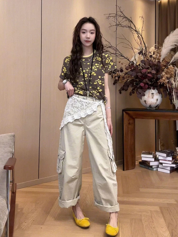 Summer New Floral Print Short Sleeve round Neck T-Shirt And Casual Pants Women's Fashion Set Breathable Wear Resistant Loose Fit
Summer New Floral Print Short Sleeve round Neck T-Shirt And Casual Pants Women's Fashion Set Breathable Wear Resistant Loose Fit