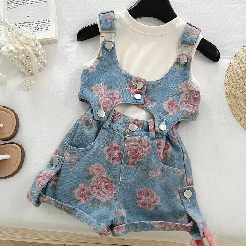Girls Printed Denim Shoulder Strap Three Piece Set Toddler Girl Clothes 3pcs Girls Denim Shorts Set New Summer Vest for Baby
Girls Printed Denim Shoulder Strap Three Piece Set Toddler Girl Clothes 3pcs Girls Denim Shorts Set New Summer Vest for Baby