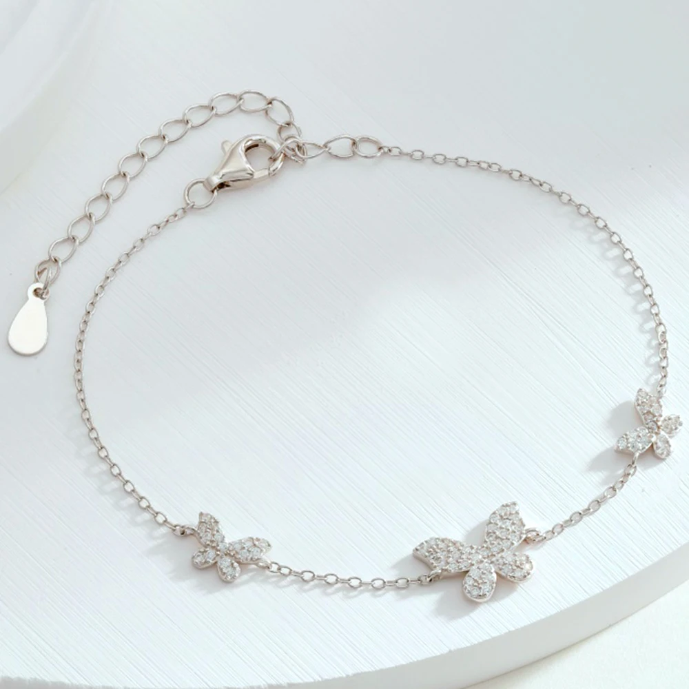 Real S925 Sterling Silver Butterfly Bracelet Women Brilliant Diamond 3 Butterfly Charm Bracelet Female Luxury Jewelry 5A Zircon
Real S925 Sterling Silver Butterfly Bracelet Women Brilliant Diamond 3 Butterfly Charm Bracelet Female Luxury Jewelry 5A Zircon