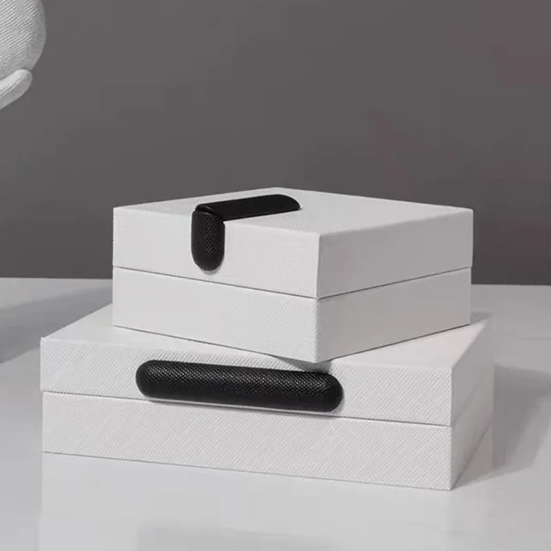 Modern Luxury Leather Covered Wood Jewelry Box, Storage Box, Home Decoration Ornaments
Modern Luxury Leather Covered Wood Jewelry Box, Storage Box, Home Decoration Ornaments