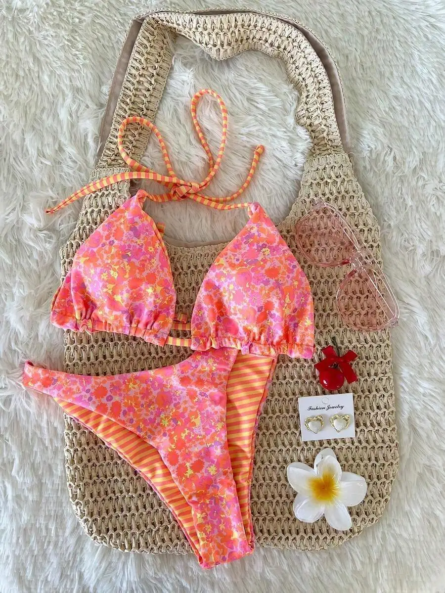 Women 2 Piece Floral Print Reversible Halter Bikini Set For Beach Summer Vacation
Women 2 Piece Floral Print Reversible Halter Bikini Set For Beach Summer Vacation
