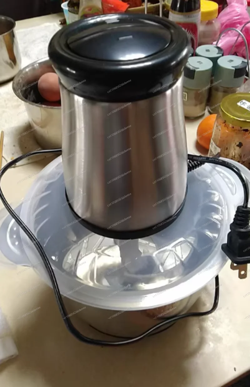 High-Power Electric Meat Grinder – Multifunctional Kitchen Mincer & Steamed Bun Stuffing Mixer
High-Power Electric Meat Grinder – Multifunctional Kitchen Mincer & Steamed Bun Stuffing Mixer