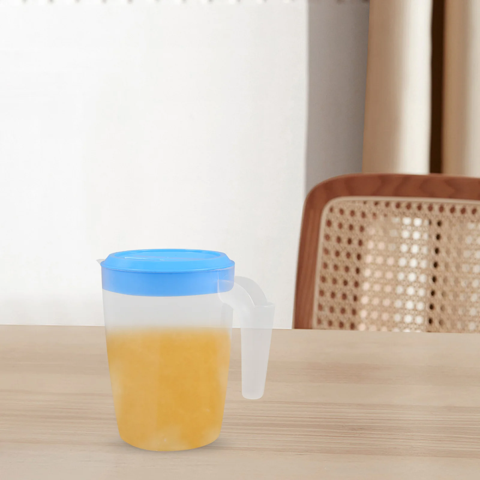 Drinking Water Pitcher with Lid PP Material Large Capacity for Home Restaurant Juice Tea Beverage Fridge Storage
Drinking Water Pitcher with Lid PP Material Large Capacity for Home Restaurant Juice Tea Beverage Fridge Storage