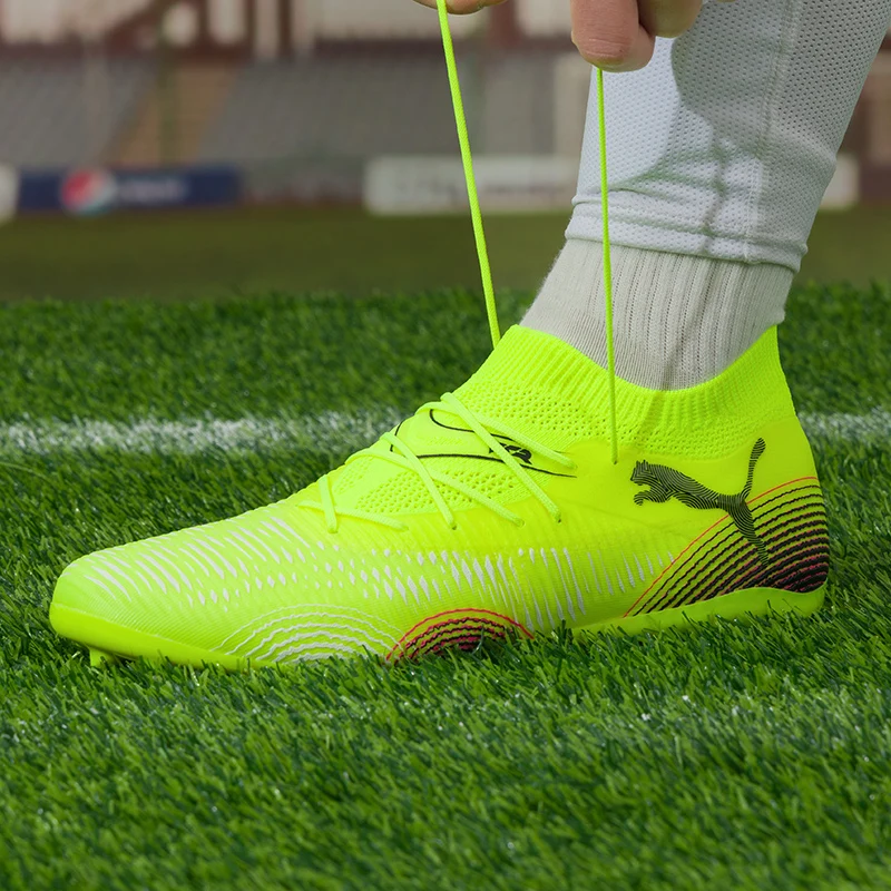 Мужская и женская обувь Puma Future 8, футбольные бутсы Mg, амортизирующие и удобные тренировочные кроссовки для соревнований по футболу 108368-03
Мужская и женская обувь Puma Future 8, футбольные бутсы Mg, амортизирующие и удобные тренировочные кроссовки для соревнований по футболу 108368-03