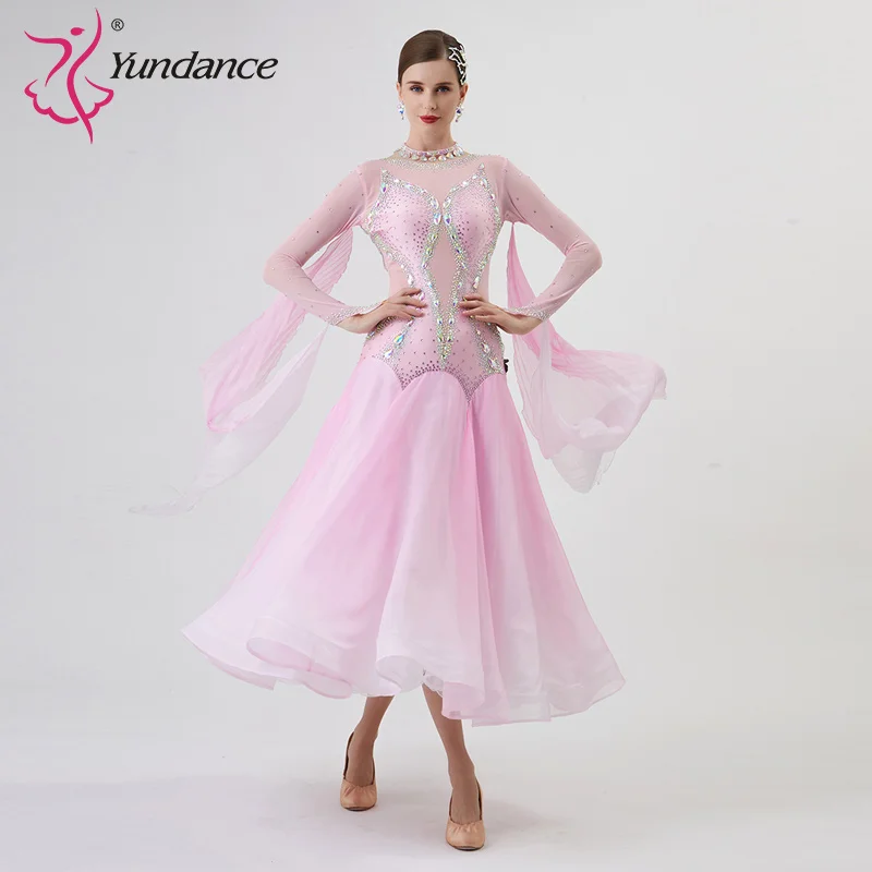 B-2288 Новое международное стандартное платье для бальных танцев на заказ, высококачественные жемчужные шелковые платья для бальных танцев на продажу
B-2288 Новое международное стандартное платье для бальных танцев на заказ, высококачественные жемчужные шелковые платья для бальных танцев на продажу