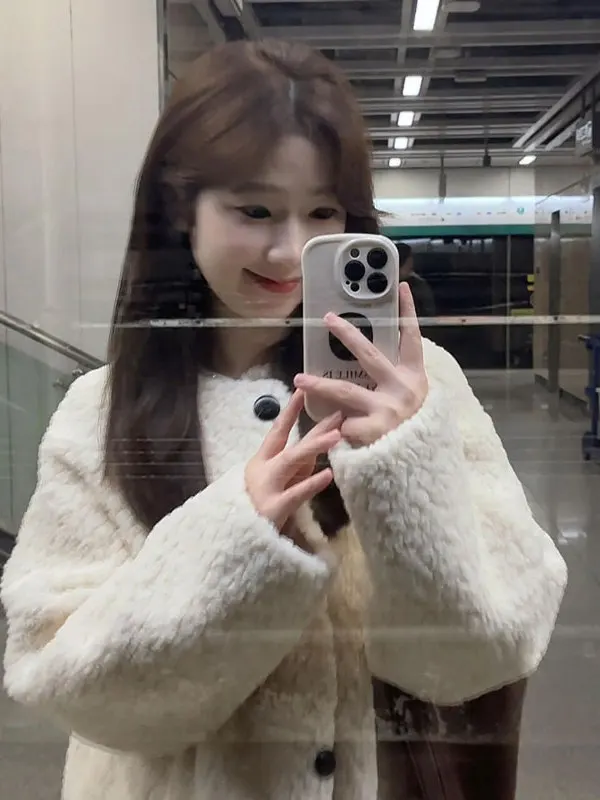 French Sle Loose Fit Thiened Soft Wind Lamb Velvet ort Coat for Small Figures Unique Beautiful Winter Outerwear Top
French Sle Loose Fit Thiened Soft Wind Lamb Velvet ort Coat for Small Figures Unique Beautiful Winter Outerwear Top