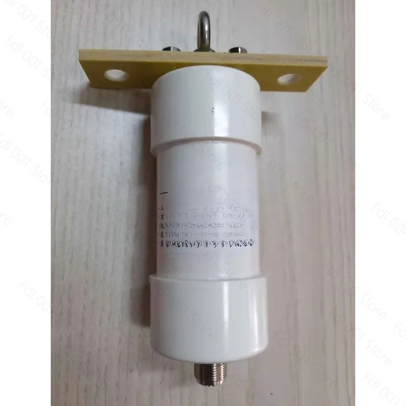 1: 1 Balun 200W Shortwave Radio for Inverted V Dipole Yagi Horizontal Antenna
1: 1 Balun 200W Shortwave Radio for Inverted V Dipole Yagi Horizontal Antenna