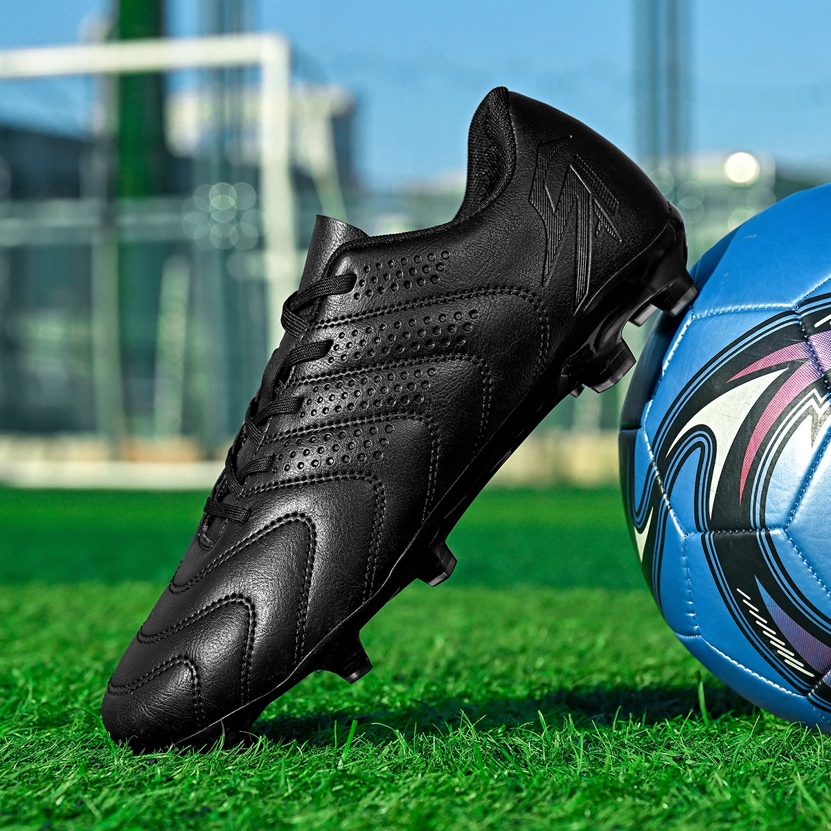 Unisex AG/FG football shoes,Rugged TPU Long Studs Sole,Comfortable PU Fabric Upper,Cost-effective Daily Sports Football Shoes
Unisex AG/FG football shoes,Rugged TPU Long Studs Sole,Comfortable PU Fabric Upper,Cost-effective Daily Sports Football Shoes