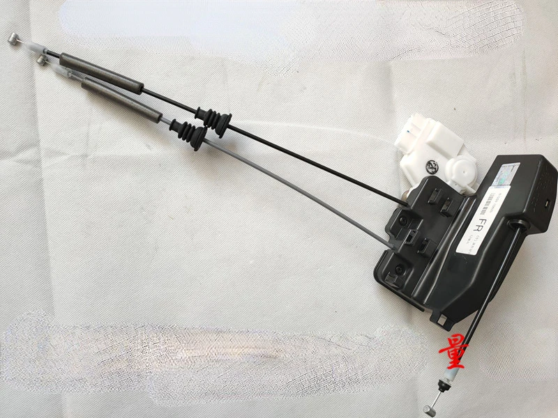 For KIA 2007-12 Carens Genuine Car Door Lock Block Assembly Door Lock Front Rear Central Control Motor
For KIA 2007-12 Carens Genuine Car Door Lock Block Assembly Door Lock Front Rear Central Control Motor