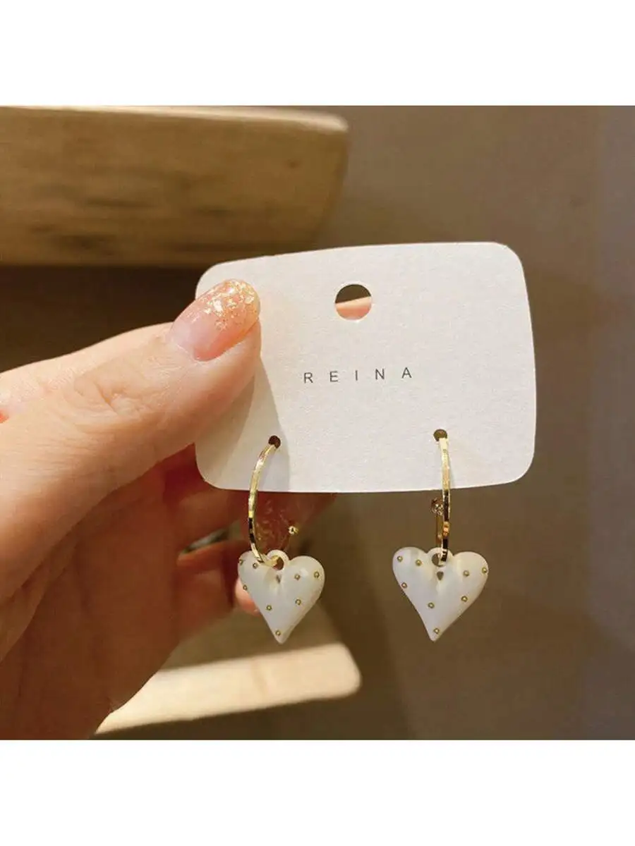 White Heart Drop Earrings Korean Retro Style Elegant Fashion Jewelry For Women
White Heart Drop Earrings Korean Retro Style Elegant Fashion Jewelry For Women