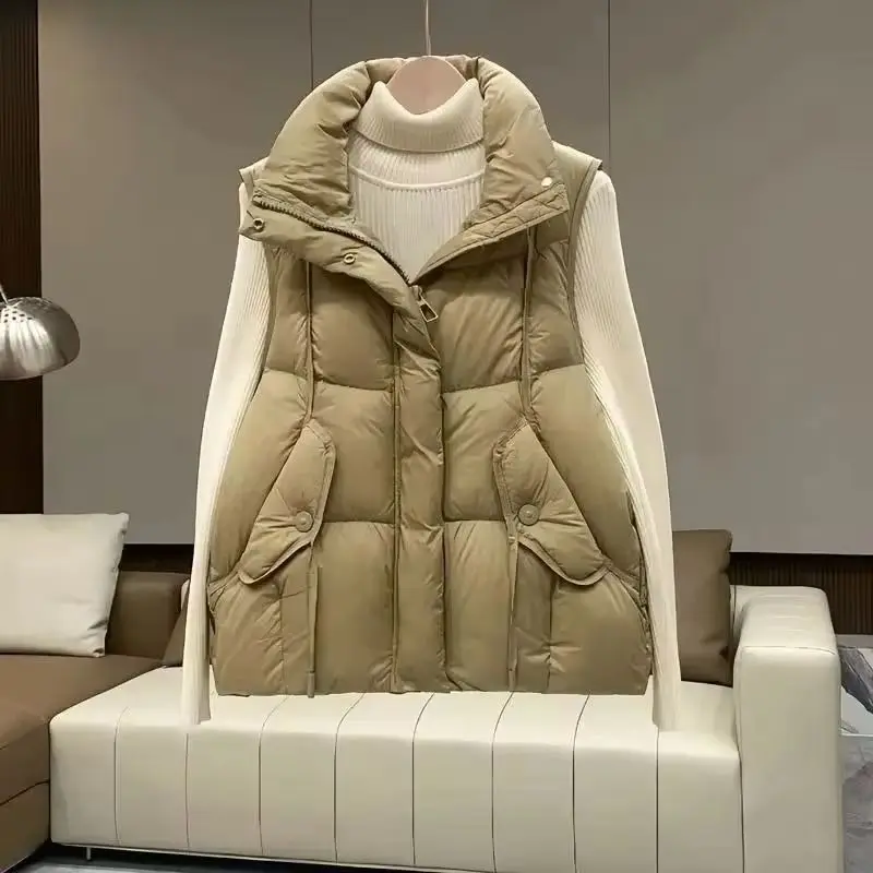2025New Autumn Winter Down Cotton Vest Jacket Women Korean Stand Collar Short Sleeveless Thick Warm Parkas Waistcoat Ladies Tops
2025New Autumn Winter Down Cotton Vest Jacket Women Korean Stand Collar Short Sleeveless Thick Warm Parkas Waistcoat Ladies Tops