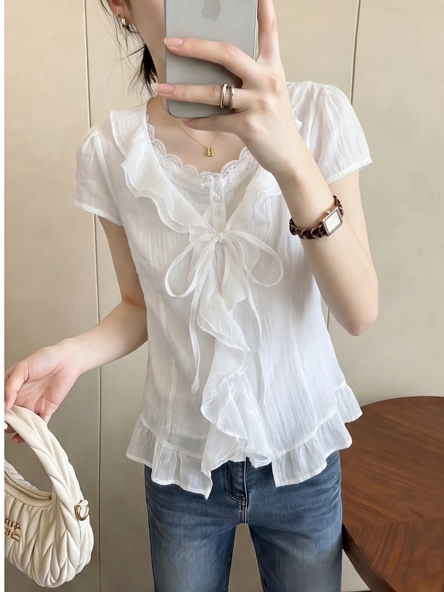Summer 2026 New V-neck Ruffle Short-sleeve Chiffon T-shirt Open Cardigan with Suspenders Two-piece Set Women's Sweet Style Lo...
Summer 2026 New V-neck Ruffle Short-sleeve Chiffon T-shirt Open Cardigan with Suspenders Two-piece Set Women's Sweet Style Lo...