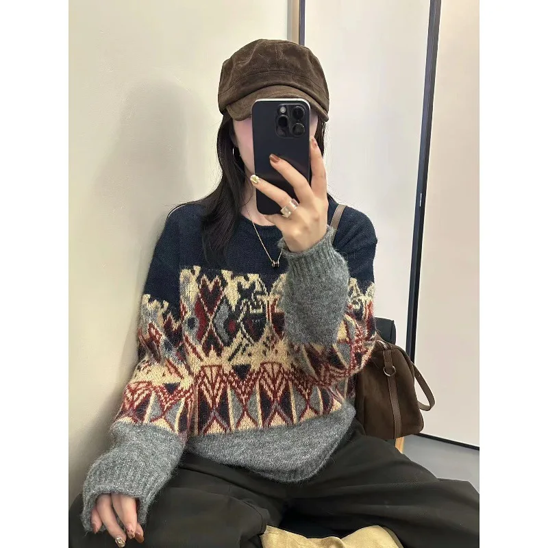 Autumn Women Thick Jacquard Sweater Women's 2025 New Hot Style Inner Wear Can Be Worn Outside Knitted Bottoming Shirt Winter
Autumn Women Thick Jacquard Sweater Women's 2025 New Hot Style Inner Wear Can Be Worn Outside Knitted Bottoming Shirt Winter