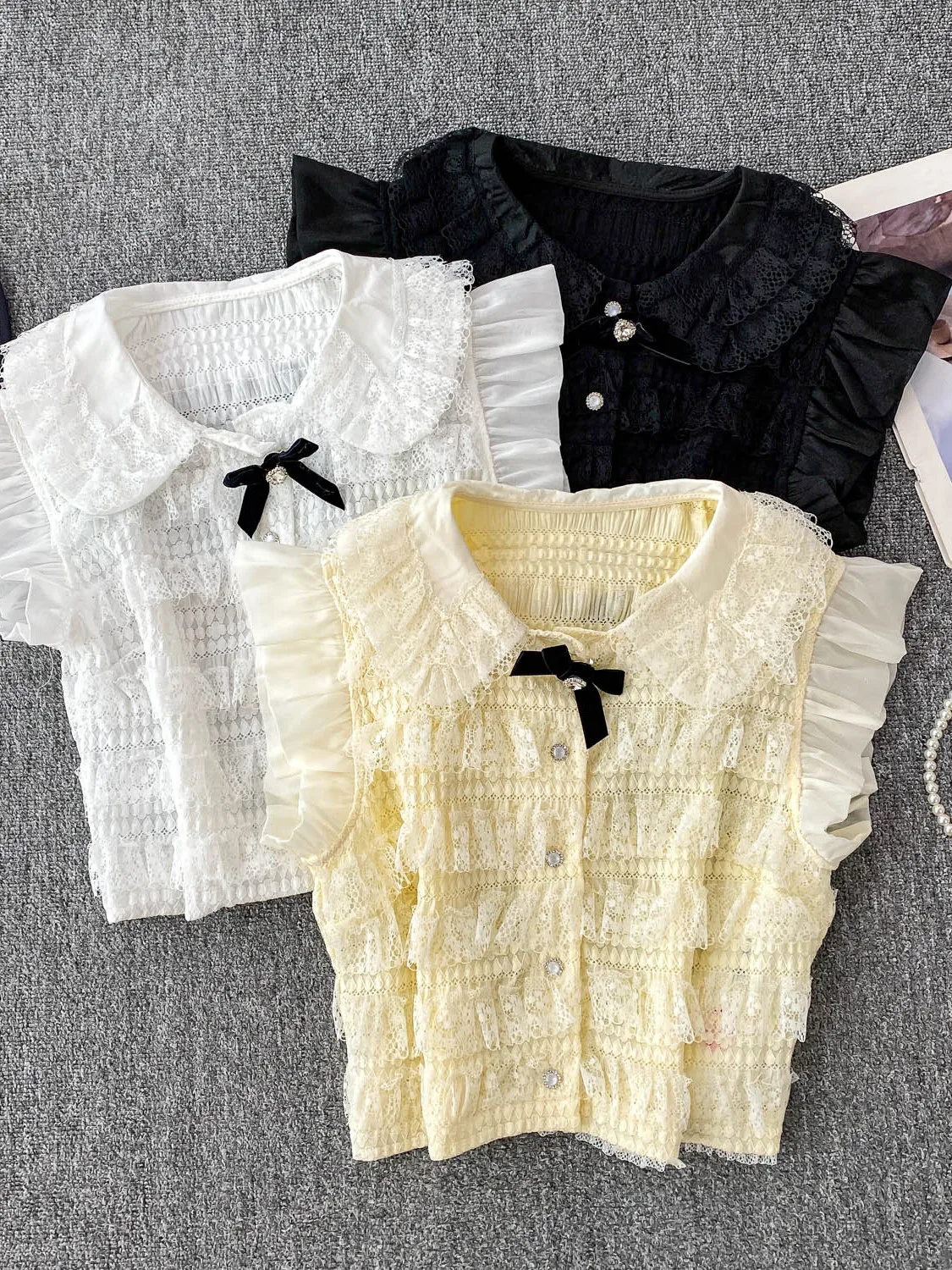 Sweet Youthful Bowknot Doll Collar ort Sve irt Women Slim Fit Lace Trim Commute Korean Sle Anti Ultraviolet
Sweet Youthful Bowknot Doll Collar ort Sve irt Women Slim Fit Lace Trim Commute Korean Sle Anti Ultraviolet