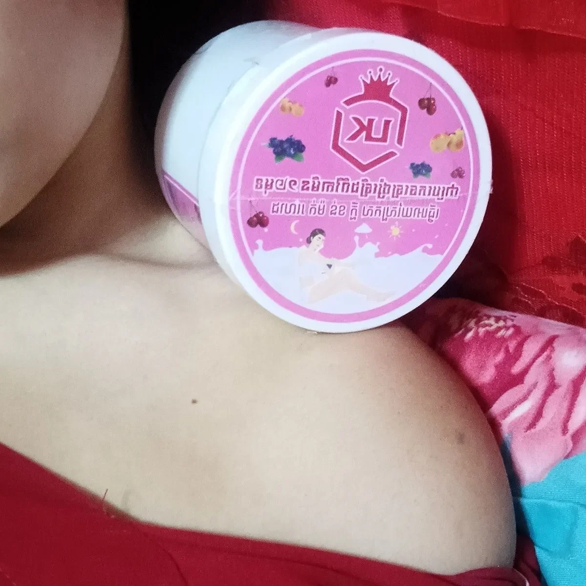 Thailand Lk Whitening Body Fades Dark Spots And Clean, Whitens Hydrated Soft Smooth Brightening And Gently Scented 500g
Thailand Lk Whitening Body Fades Dark Spots And Clean, Whitens Hydrated Soft Smooth Brightening And Gently Scented 500g