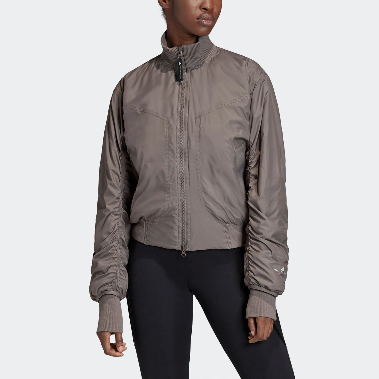 Официальная женская теплая короткая куртка Adidas STELLA с воротником-стойкой FK9679
Официальная женская теплая короткая куртка Adidas STELLA с воротником-стойкой FK9679