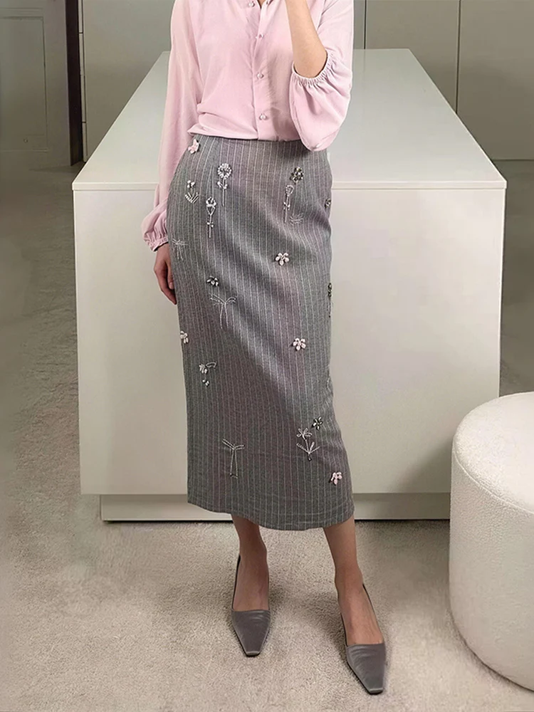 Handmade Rhinestone Flower Knot Slimming Vertical Stripes Ladies Half Skirt Low Waist Straight Cut Spring Summer
Handmade Rhinestone Flower Knot Slimming Vertical Stripes Ladies Half Skirt Low Waist Straight Cut Spring Summer