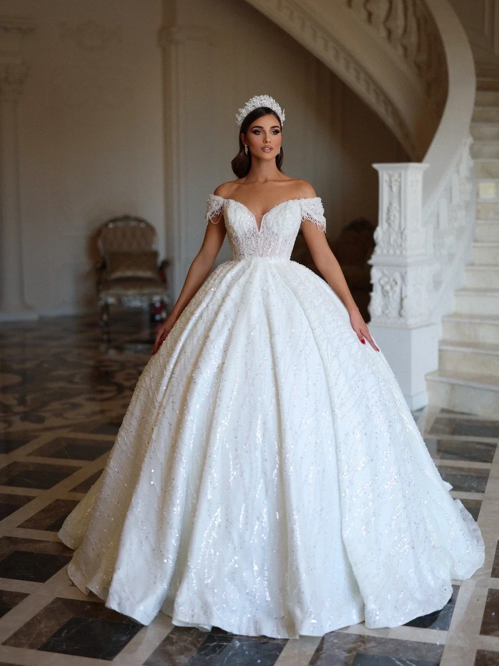 Customized Sweetheart Ball Gown Exquisite Party Wedding Dresses Sparkly Pearls Bride Dresses Robe De Vestido De Novia
Customized Sweetheart Ball Gown Exquisite Party Wedding Dresses Sparkly Pearls Bride Dresses Robe De Vestido De Novia
