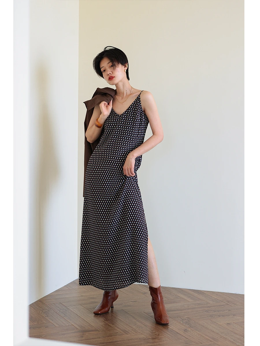 Summer 2026 Vintage Color Block Silk Wrap Dress Long A-Line Skirt Silk Chiffon Maxi Dress Open Slit Sleeveless V-Neck Casual ...
Summer 2026 Vintage Color Block Silk Wrap Dress Long A-Line Skirt Silk Chiffon Maxi Dress Open Slit Sleeveless V-Neck Casual ...