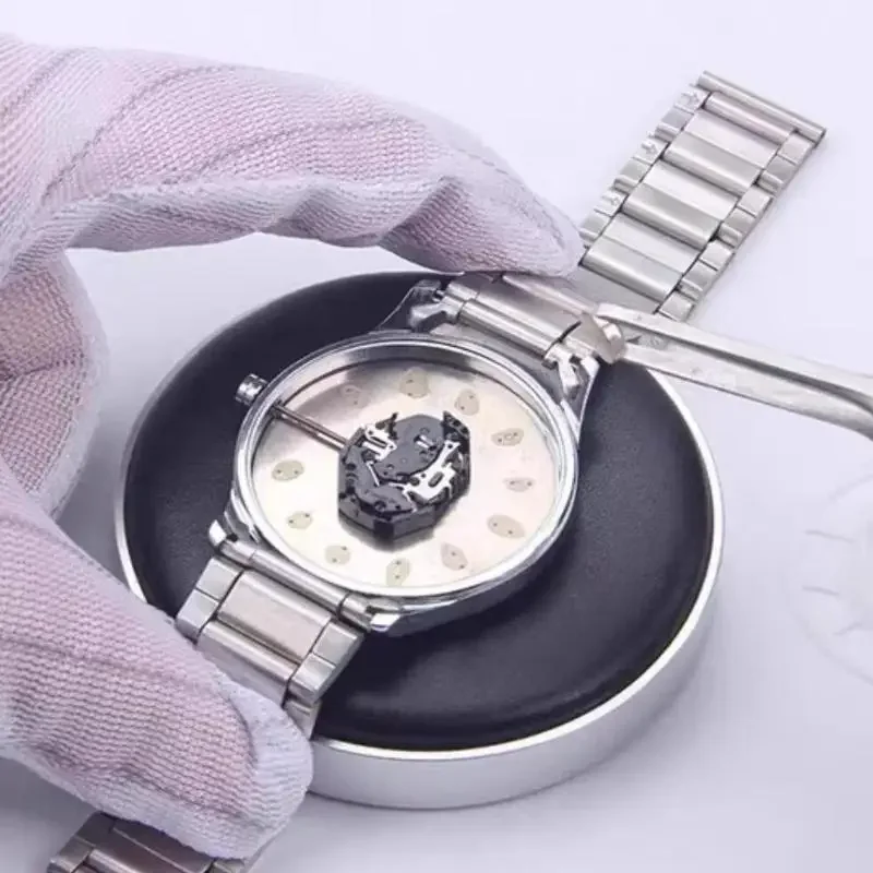 Цельный кожаный защитный держатель для часов, корпус механизма, подушка для часовщика, часть часов, ремонт стекла, инструменты для замены батареи
Цельный кожаный защитный держатель для часов, корпус механизма, подушка для часовщика, часть часов, ремонт стекла, инструменты для замены батареи