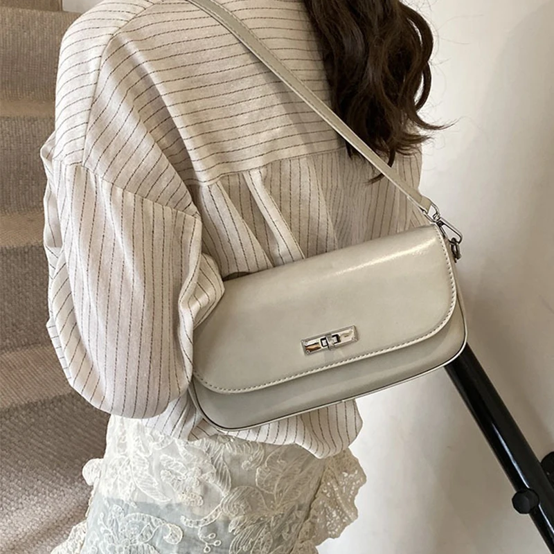 High Quality Retro Baguette Women's Bag, 2025 Spring/summer Minimalist Women's Bag, Versatile Single Shoulder Crossbody Bag
High Quality Retro Baguette Women's Bag, 2025 Spring/summer Minimalist Women's Bag, Versatile Single Shoulder Crossbody Bag