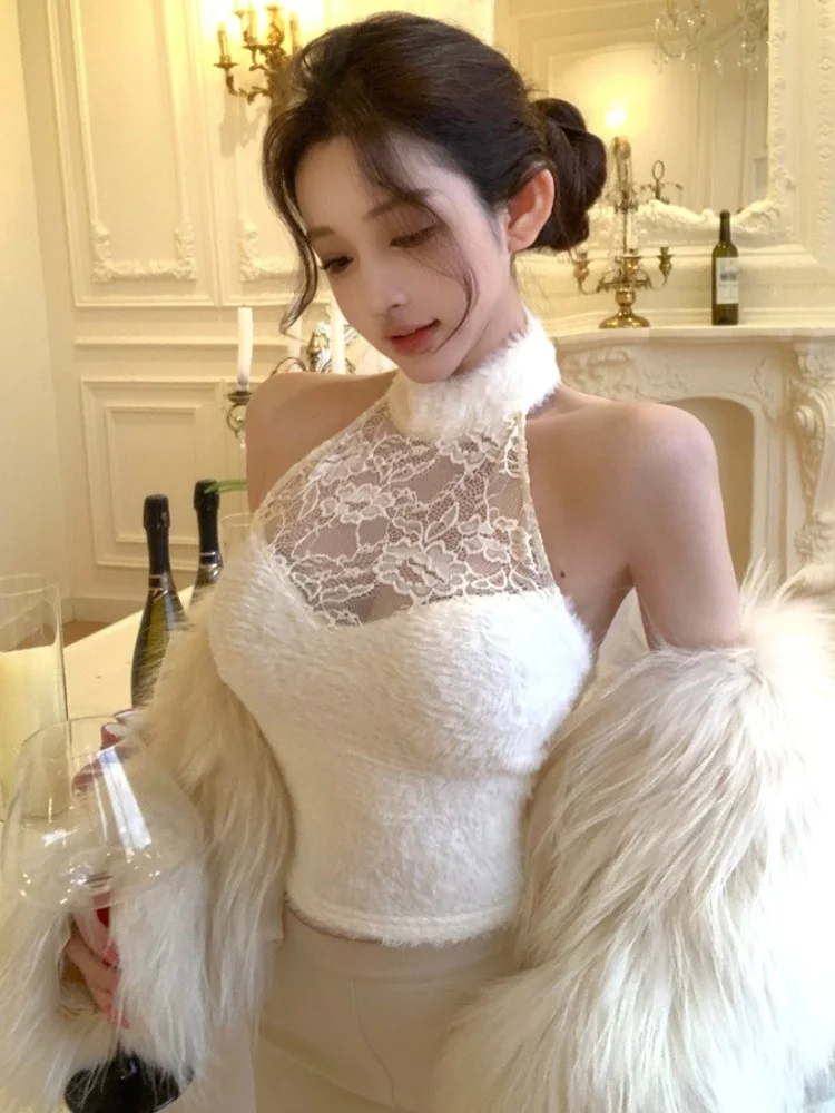 Elegant Heavyweight Lace Splice Backless Women's Vest Winter Pure Desire Slim Fit Tank Top Citywalk Skin-friendly Breathable
Elegant Heavyweight Lace Splice Backless Women's Vest Winter Pure Desire Slim Fit Tank Top Citywalk Skin-friendly Breathable