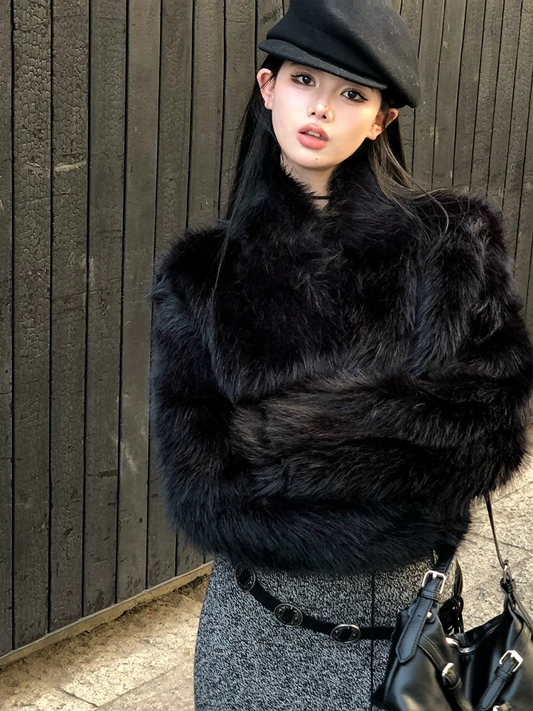 Aigua 2025 Winter ort Женская модная меховая верхняя одежда Bla Ele Spicy Girl Экологичная кожа с имитацией поездок на работу ...
Aigua 2025 Winter ort Женская модная меховая верхняя одежда Bla Ele Spicy Girl Экологичная кожа с имитацией поездок на работу ...