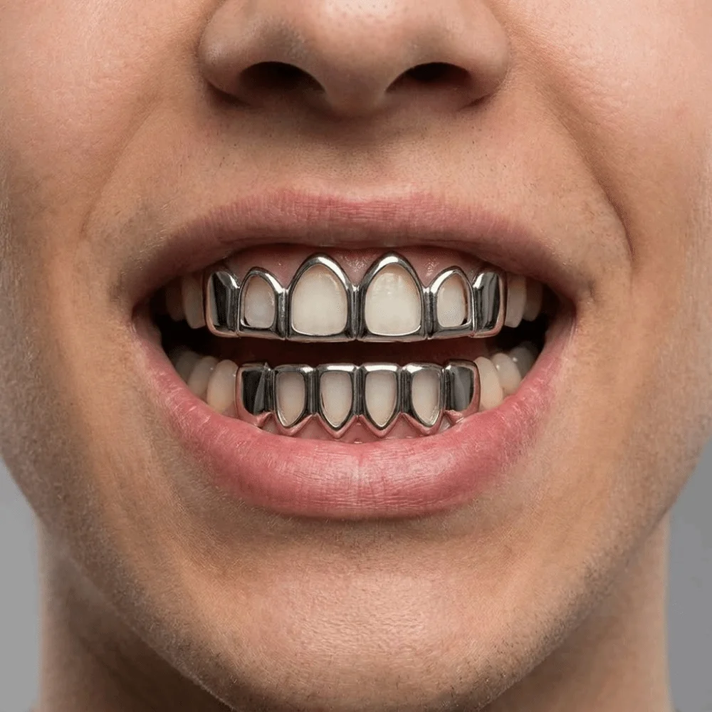 2Pcs/Set Hip Hop Dental Grills Glossy Simple Charm Teeth Grillz Fashionable Classic Hollow Teeth Grillz Braces Tooth Decoration
2Pcs/Set Hip Hop Dental Grills Glossy Simple Charm Teeth Grillz Fashionable Classic Hollow Teeth Grillz Braces Tooth Decoration