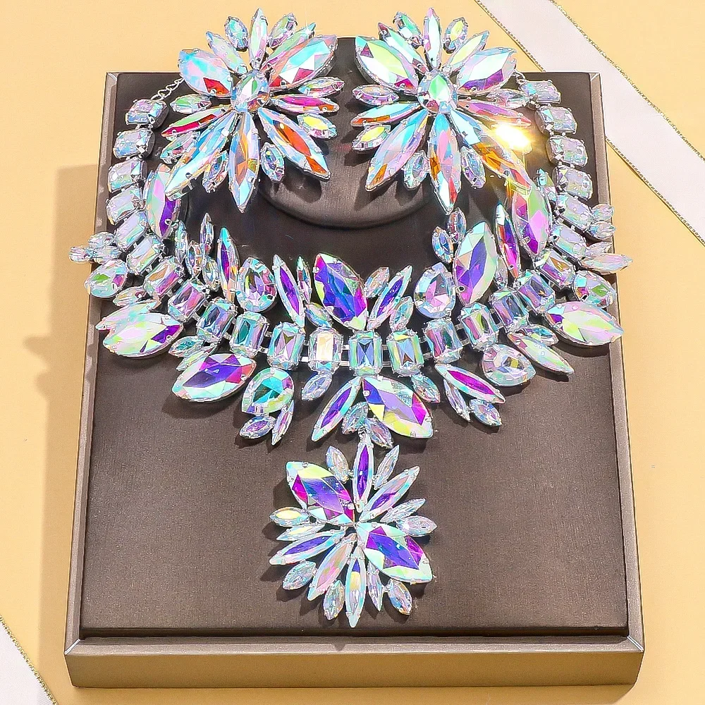 Rhinestone Big Flower Necklace Earrings Sets Drag Queen Accessories Exaggerate Geometry Jewelry Set for Women Bride Wedding Gift
Rhinestone Big Flower Necklace Earrings Sets Drag Queen Accessories Exaggerate Geometry Jewelry Set for Women Bride Wedding Gift