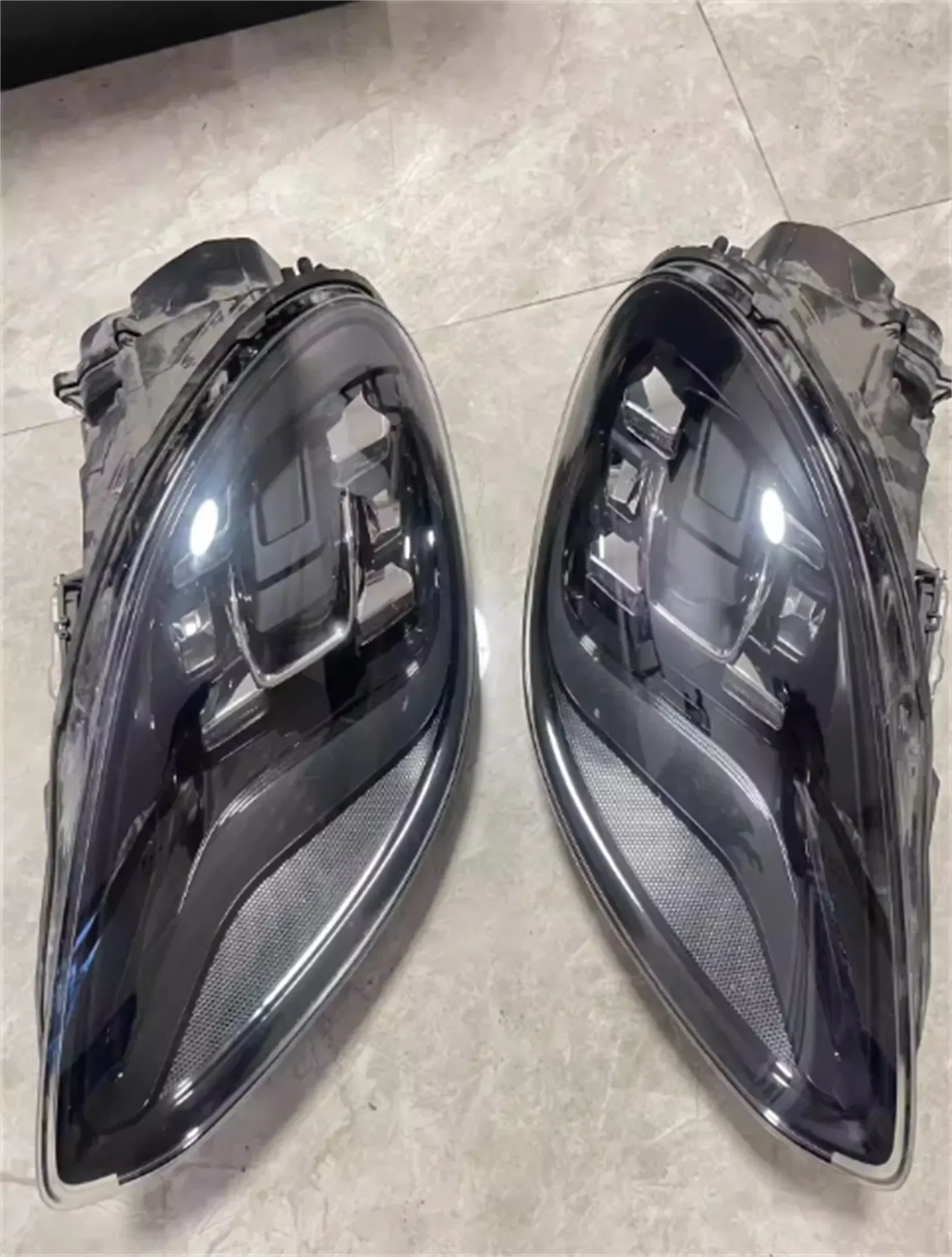 Автомобильная фара RQXR для Porsche Paramera 971, ближний свет дальнего света, дневные ходовые огни, DRL, указатель поворота
Автомобильная фара RQXR для Porsche Paramera 971, ближний свет дальнего света, дневные ходовые огни, DRL, указатель поворота