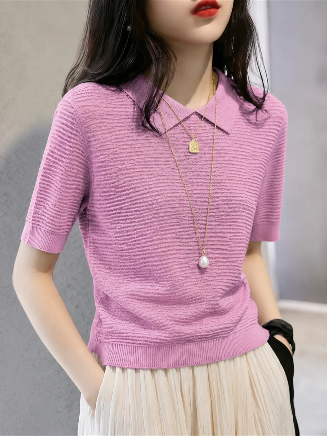 Summer Ice Silk Knitted Neck Short Sleeve Commute Casual Style Women's Fashion Top Sweet Youthful Korean Version
Summer Ice Silk Knitted Neck Short Sleeve Commute Casual Style Women's Fashion Top Sweet Youthful Korean Version