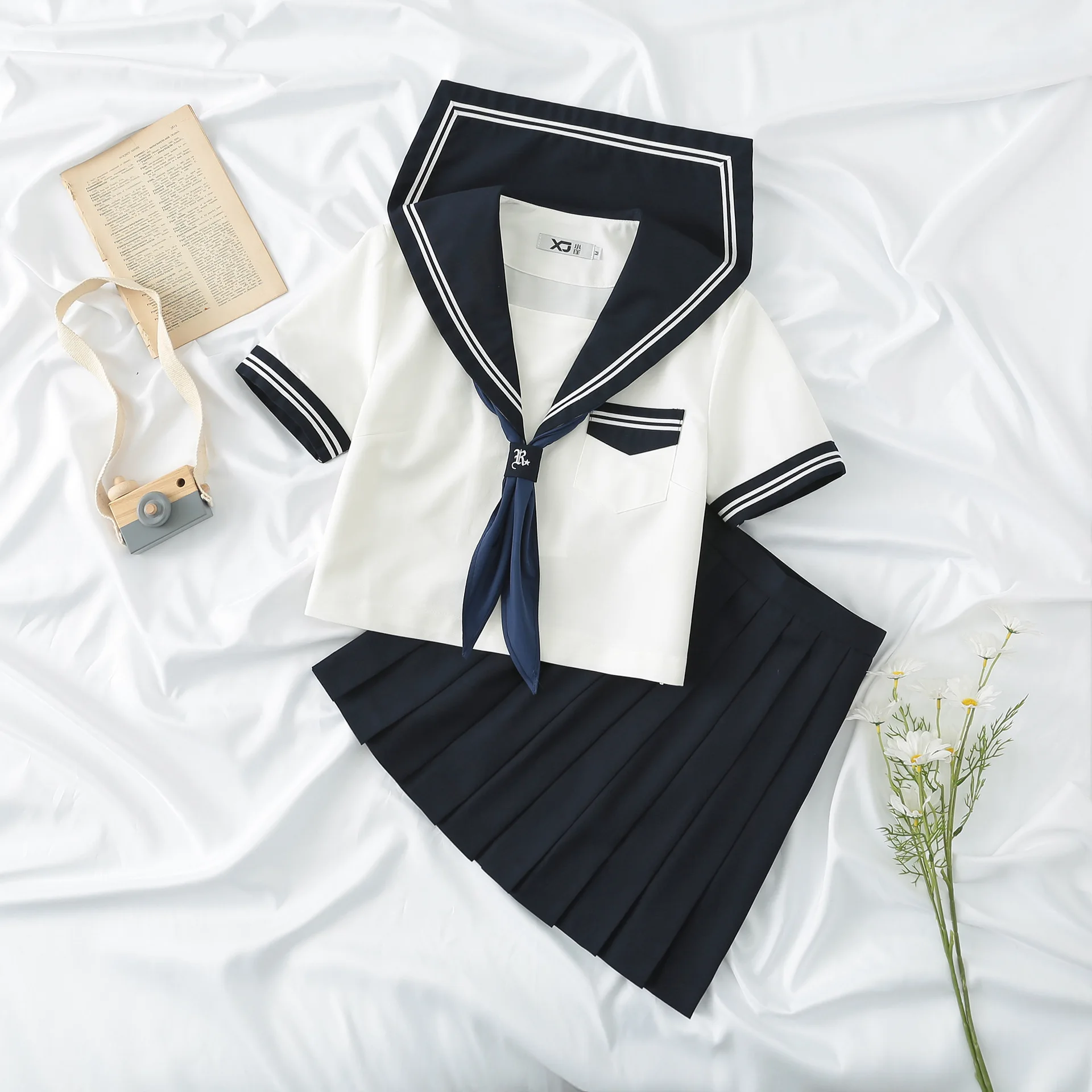 high quality Japanese School Uniform Style Student Girls Navy Costume Women Sexy Black JK Suit Sailor Blouse Pleated Skirt Set
high quality Japanese School Uniform Style Student Girls Navy Costume Women Sexy Black JK Suit Sailor Blouse Pleated Skirt Set