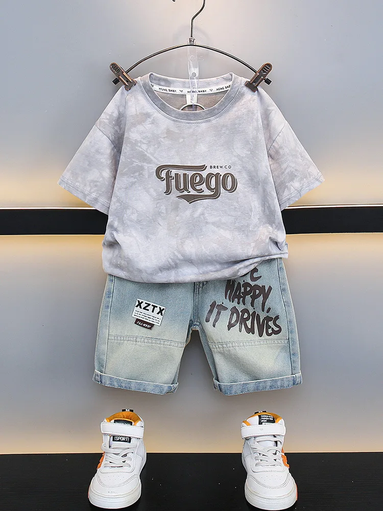 Summer Casual Baby Boys Clothing Set Toddler T-shirt Tops Denim Shorts 2Pcs/set Cotton Kids Outfits Fashion Children Leisure Set
Summer Casual Baby Boys Clothing Set Toddler T-shirt Tops Denim Shorts 2Pcs/set Cotton Kids Outfits Fashion Children Leisure Set