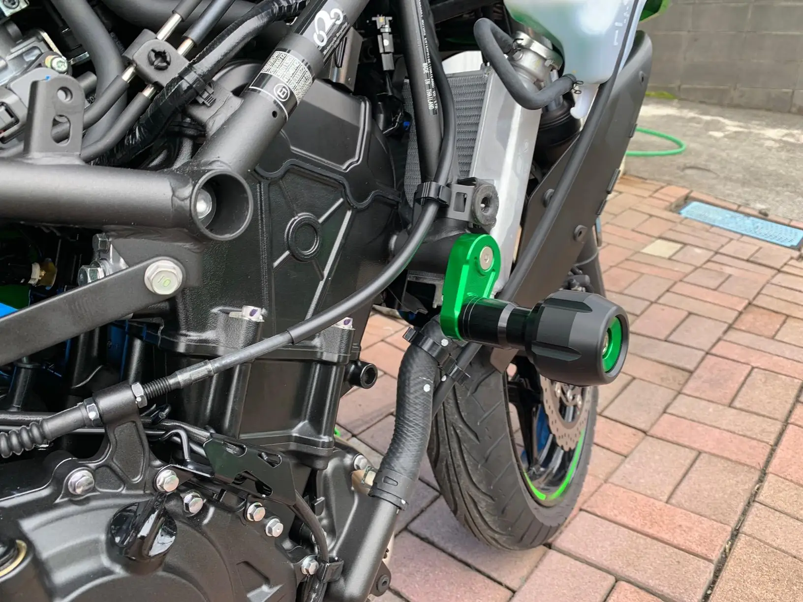 For Kawasaki Ninja 400 Z400 2018-2021 CNC Motorcycle Frame Sliders Crash Protector Side Engine Guard Crash Protector
For Kawasaki Ninja 400 Z400 2018-2021 CNC Motorcycle Frame Sliders Crash Protector Side Engine Guard Crash Protector