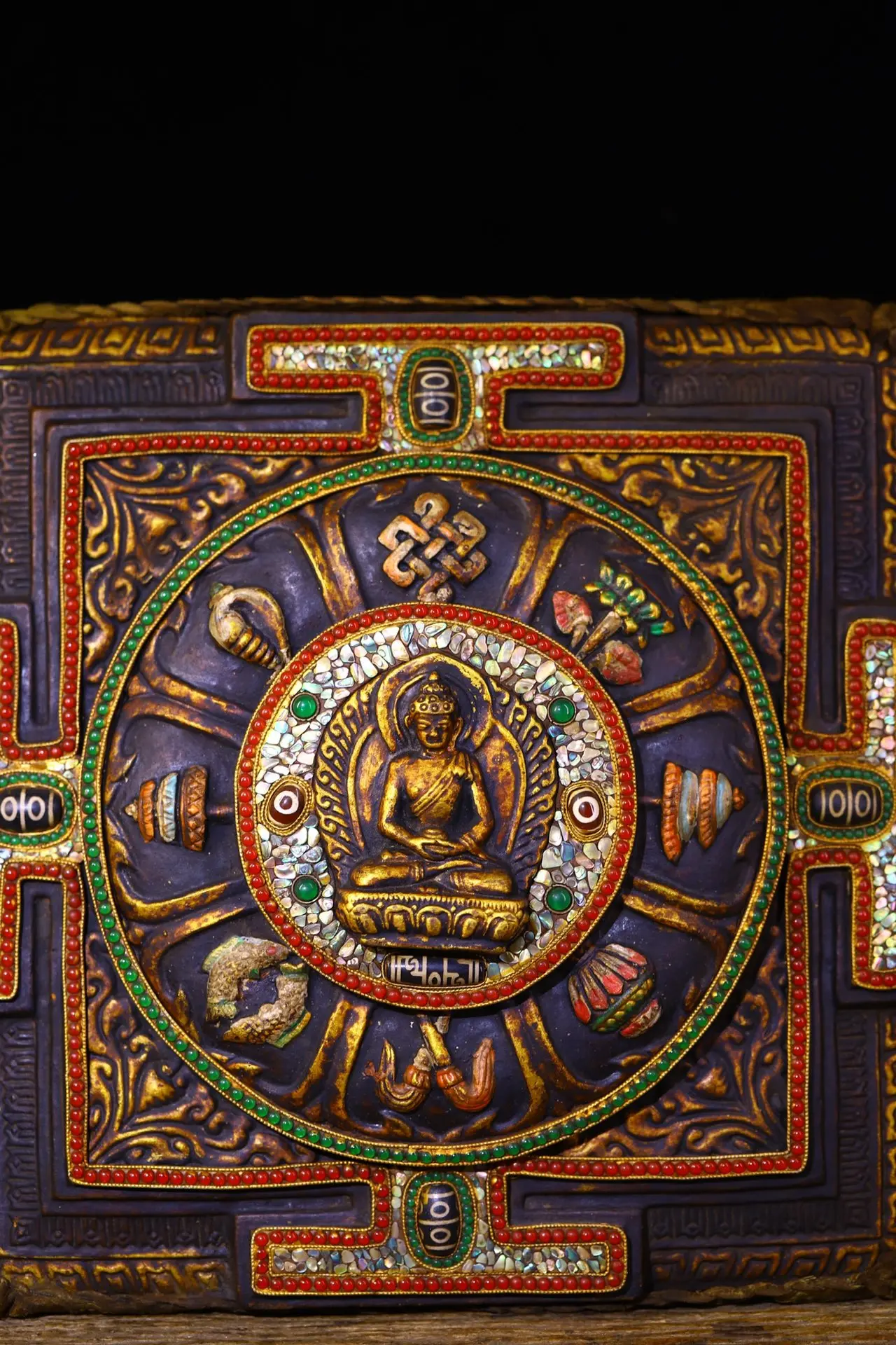 12"Nepalese folk Old Rubbing Buddha Painted Mosaic Gem gZi Beads Sakyamuni Buddha Mandala hanging panel Thangka
12"Nepalese folk Old Rubbing Buddha Painted Mosaic Gem gZi Beads Sakyamuni Buddha Mandala hanging panel Thangka