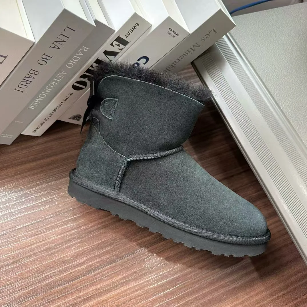 2026 классические ультра мини-женские ботинки на платформе, зимние меховые тапочки, кожаная замшевая шерстяная удобная повседневная обувь, размеры 35-42
2026 классические ультра мини-женские ботинки на платформе, зимние меховые тапочки, кожаная замшевая шерстяная удобная повседневная обувь, размеры 35-42