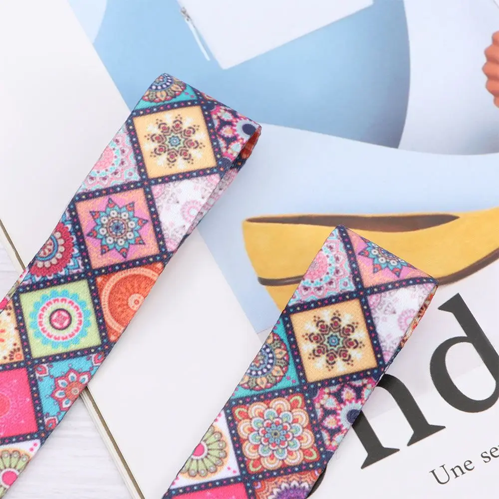 Tag Neck Tide Holder Short Keychain Lanyards Key Rope Mobile Phone Straps Wrist Band
Tag Neck Tide Holder Short Keychain Lanyards Key Rope Mobile Phone Straps Wrist Band