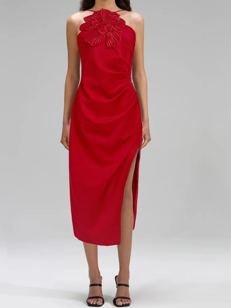 Summer new sleeveless sexy backless slit neck sling dress pleated three-dimensional flower beach holiday slim slit dress.
Summer new sleeveless sexy backless slit neck sling dress pleated three-dimensional flower beach holiday slim slit dress.